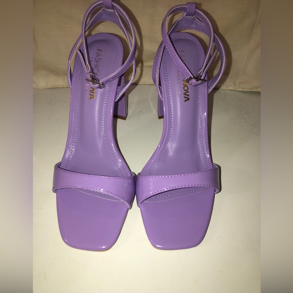 Heels - Picture 2 of 6